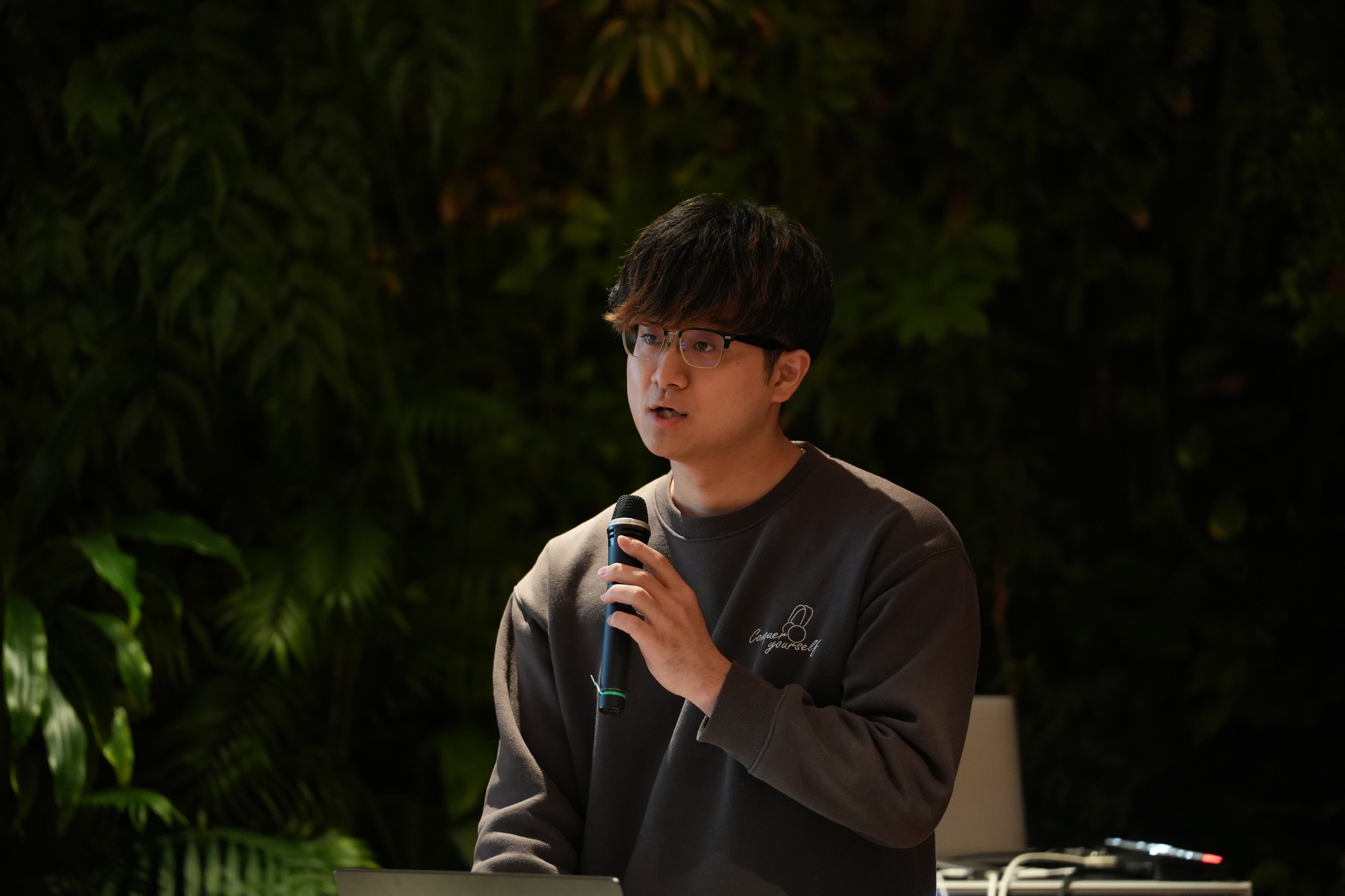 屋比久さん登壇中