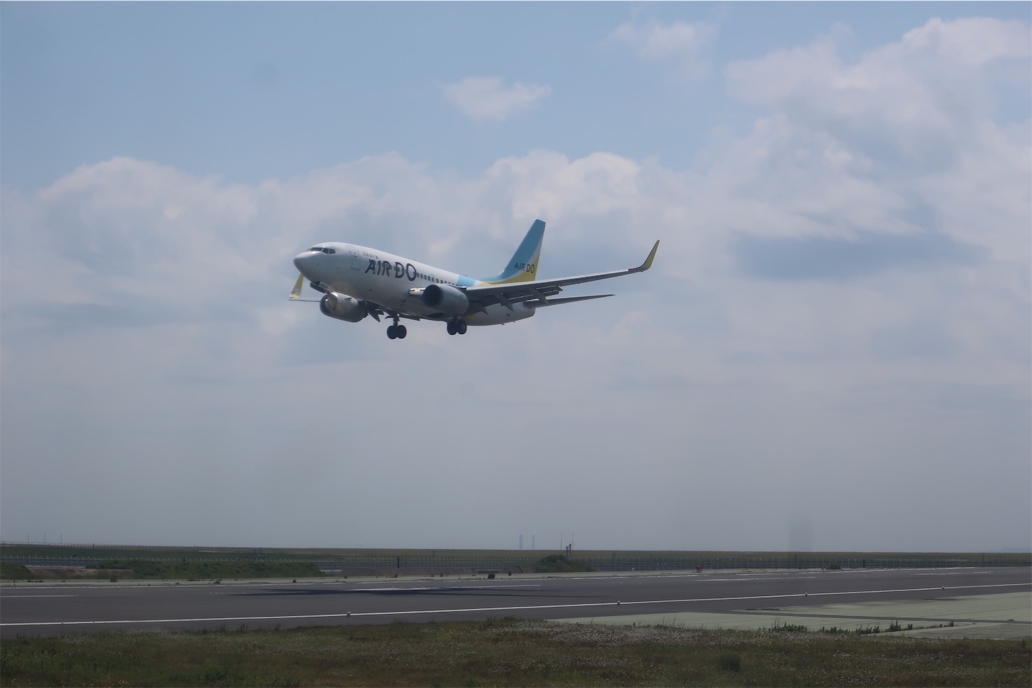 機窓が楽しいフライト ANA 羽田-小松 NH753 普通席 プチ搭乗記 - 航空三昧
