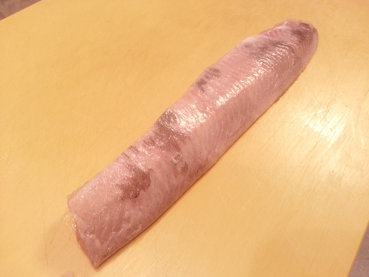 国産鮮魚の ホッケ を捌いて食べよう 刺身 塩焼き アラ煮 よちよちエクスプレス