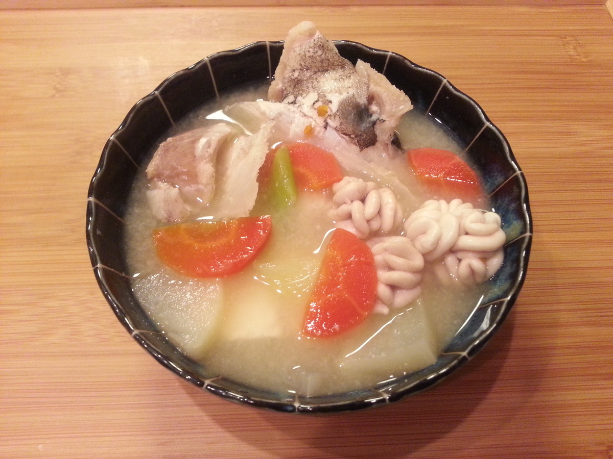 香りも楽しむ 青森県の郷土料理 じゃっぱ汁 真鱈のアラ汁 の作り方 レシピ よちよちエクスプレス