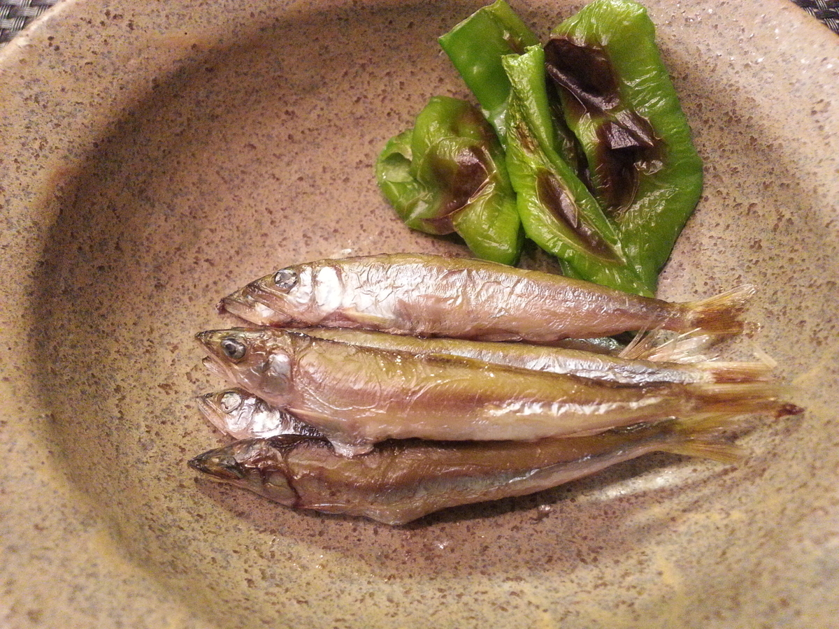 琵琶湖 小鮎 で料理 塩焼き 甘露煮 天ぷら 唐揚げ 南蛮漬け よちよちエクスプレス