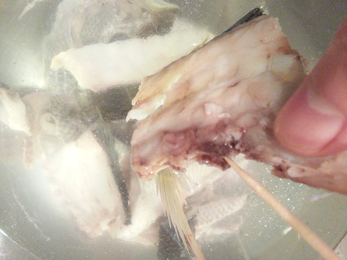 臭み取りは下処理が鍵 魚のアラで潮汁 作り方 すまし汁 吸い物 よちよちエクスプレス