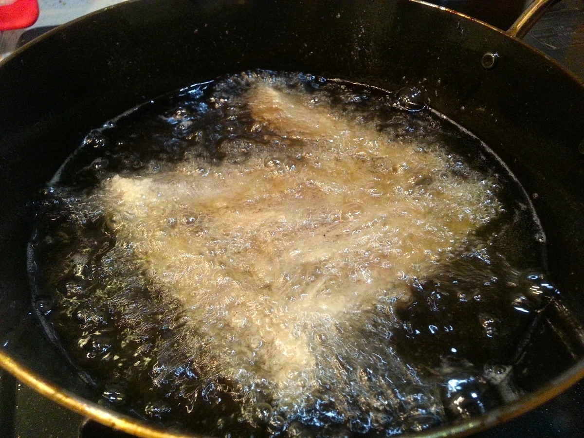 深海魚 メヒカリ唐揚げ 作り方 頭アリ ナシ美味しいのは 比較検証 よちよちエクスプレス 深海魚 メヒカリ唐揚げ 作り方 頭アリ ナシ美味しいのは 比較検証 よちよちエクスプレス