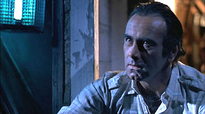 ブラッド シンプル コーエン兄弟のハードボイルドなデビュー作は テキサスを舞台にした人間くさいクライム スリラーだった 夢は洋画をかけ廻る