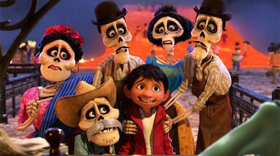 リメンバー ミー メキシコの 死者の日 を題材に 伝統を汲みながら 家族 生と死をリッチに描いたディズニー王道のcgアニメ 夢は洋画をかけ廻る