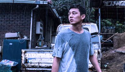 バーニング 劇場版 村上春樹の短編を日常の不条理で多層化し さらに差別への怒りで駆り立てた 見ごたえのあるミステリー ドラマ 夢は洋画をかけ廻る