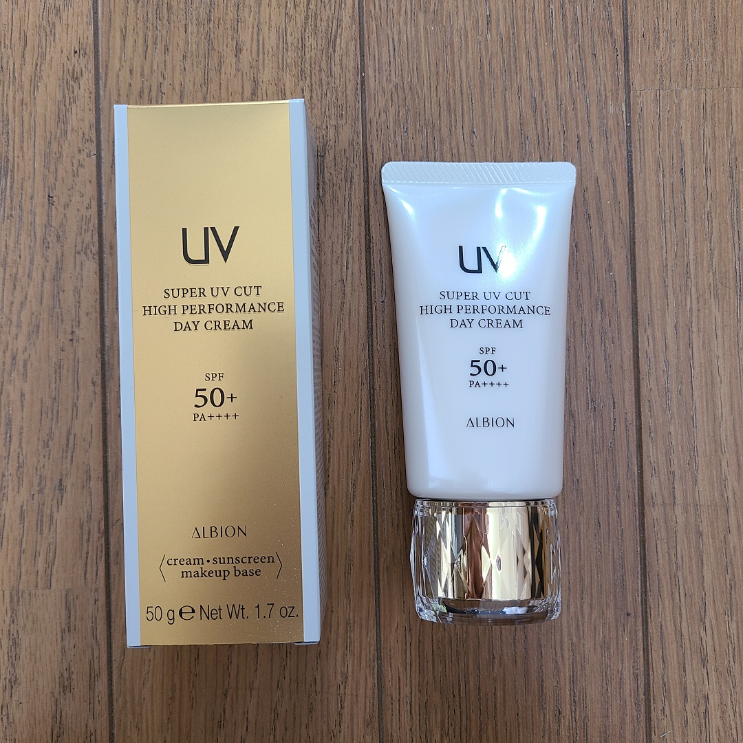 スーパーUVカットハイパフォーマンスデイクリーム中身