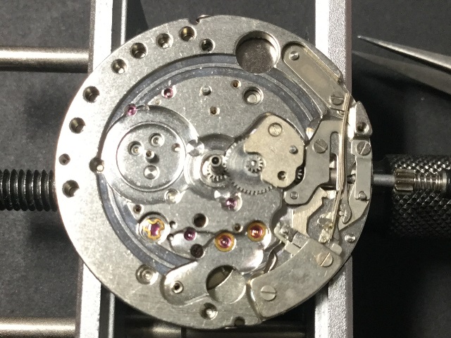 SEIKO 5 SPORTS 5126-6010（組立編；2枚の三番車） - 古時計にワニ革着せて
