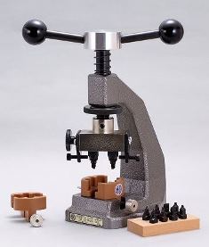 ベルジョンの裏蓋オープナー5700A とその周辺 - 古時計にワニ革