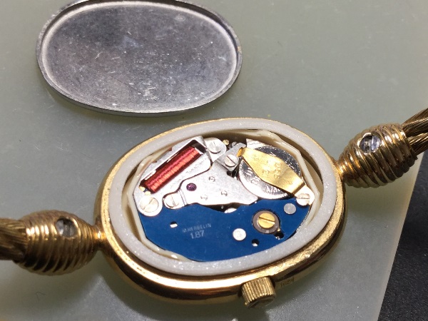 【美品】全世界 限定 2001点　懐中時計　電池交換済 チプカシ沼番外編】電池交換の準備しすぎた - YouTube