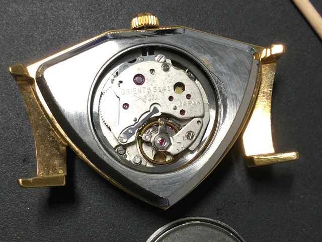 picures Mrです。 レア オリエントスター ダイナミック 三角時計