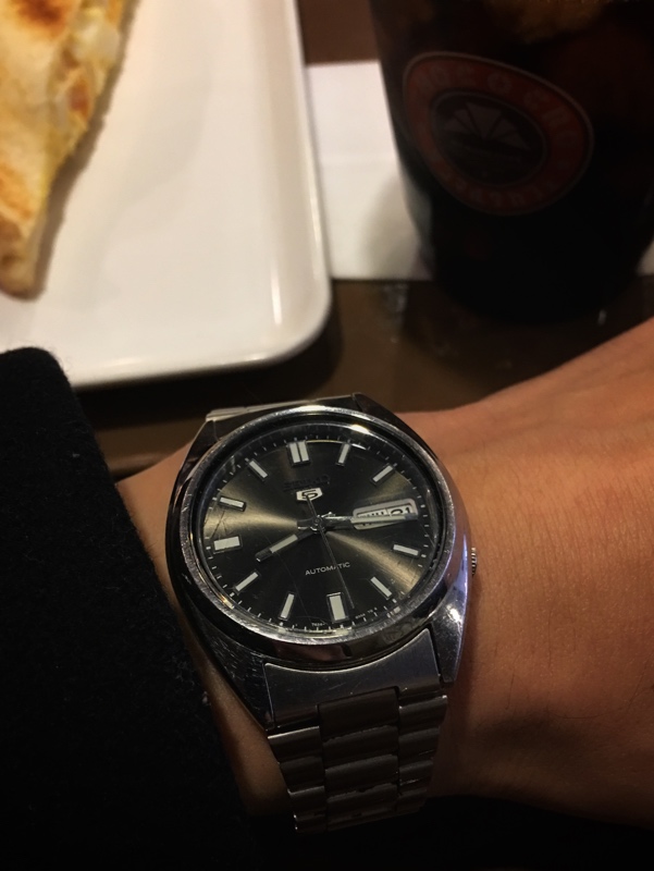 SEIKO 5 セイコーファイブ 自動巻き　7S26-0480 SEIKO 5 7S26-0480 自動巻き ネイビー文字盤 裏スケ メンズ 腕時計