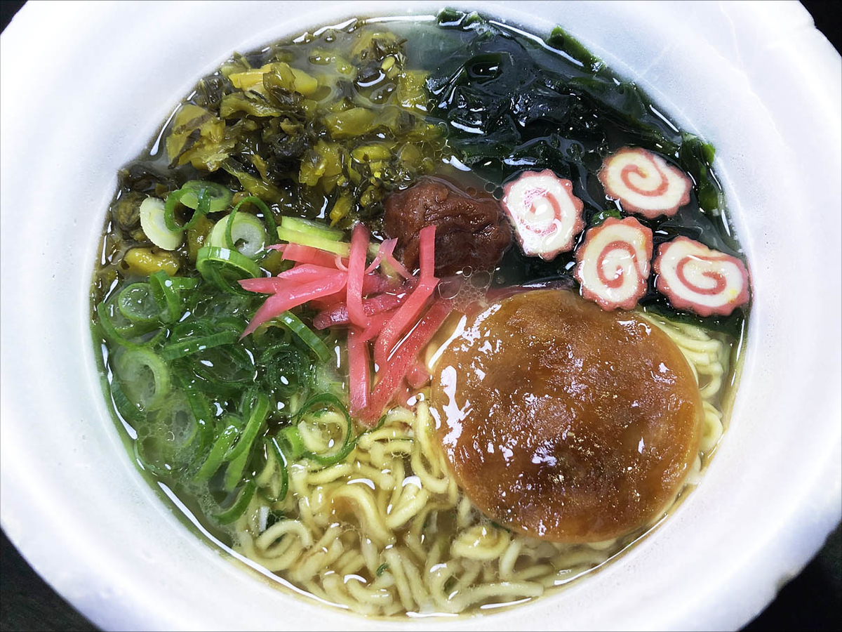 麺類大好き146 マルちゃんごつ盛り豚骨醤油ラーメンにたくさん