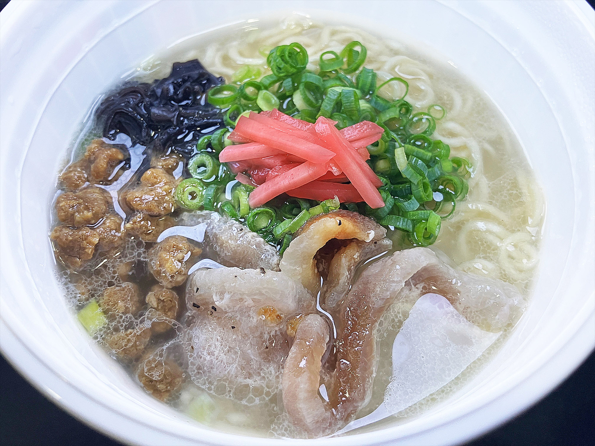 麺類大好き1707【ファミマ限定】サッポロ一番ぎょらん亭濃厚豚骨 