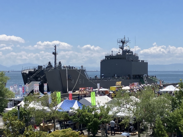 阪神基地隊 フリートフェスタ2025 ＜輸送艦「にほんばれ」一般公開