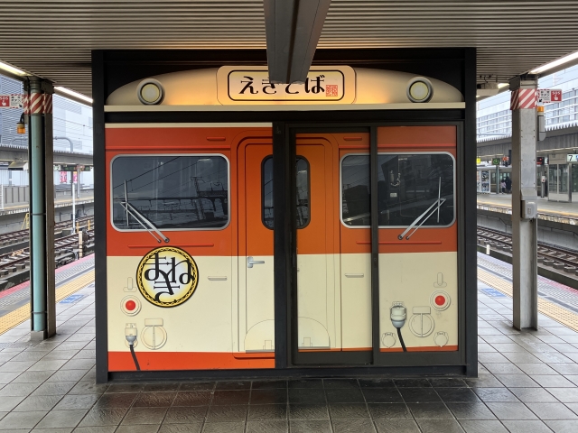 えきそば 在来線上り店 - 流浪オヤジの探検日記
