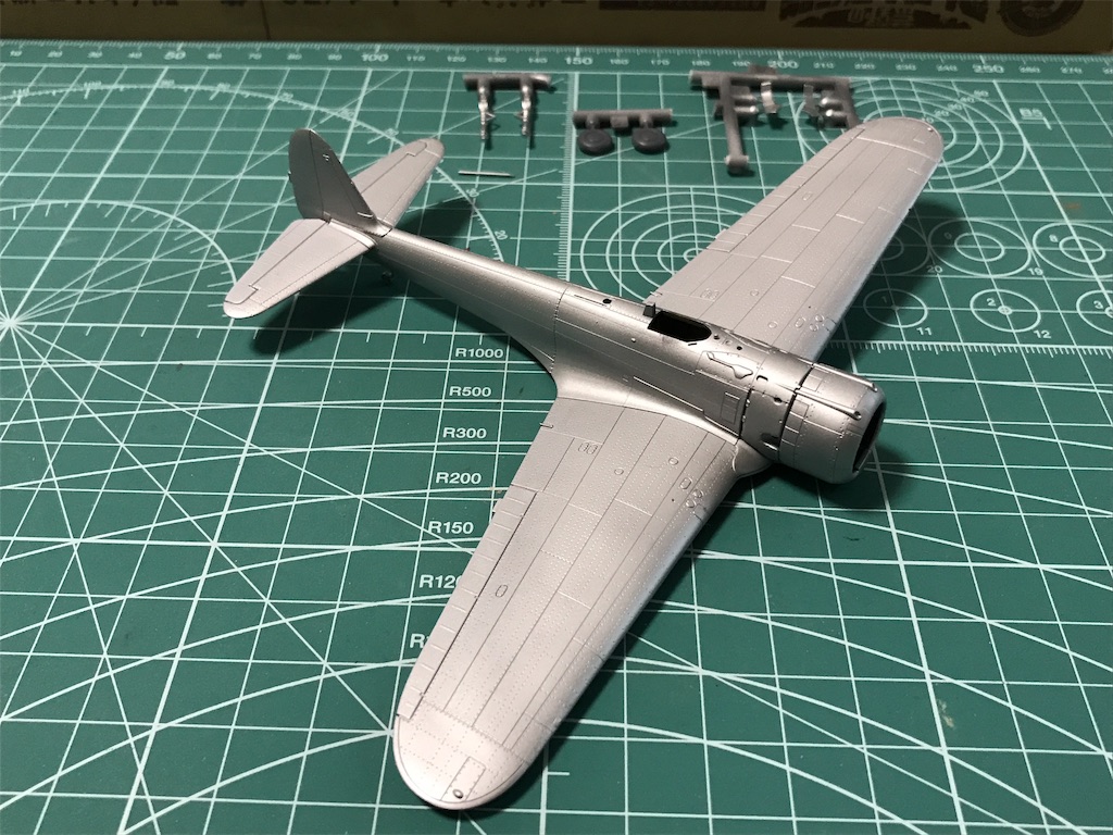 荒野のコトブキ飛行隊 マガジンキット 1/72 隼一型(キリエ機)