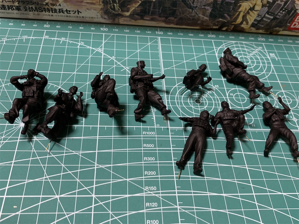 UCHG 1/35 地球連邦軍 対MS特技兵セット (機動戦士ガンダム 第08MS小隊) UCHG 1/35 地球連邦軍 対MS特技兵セット (機動戦士ガンダム 第08MS小隊)