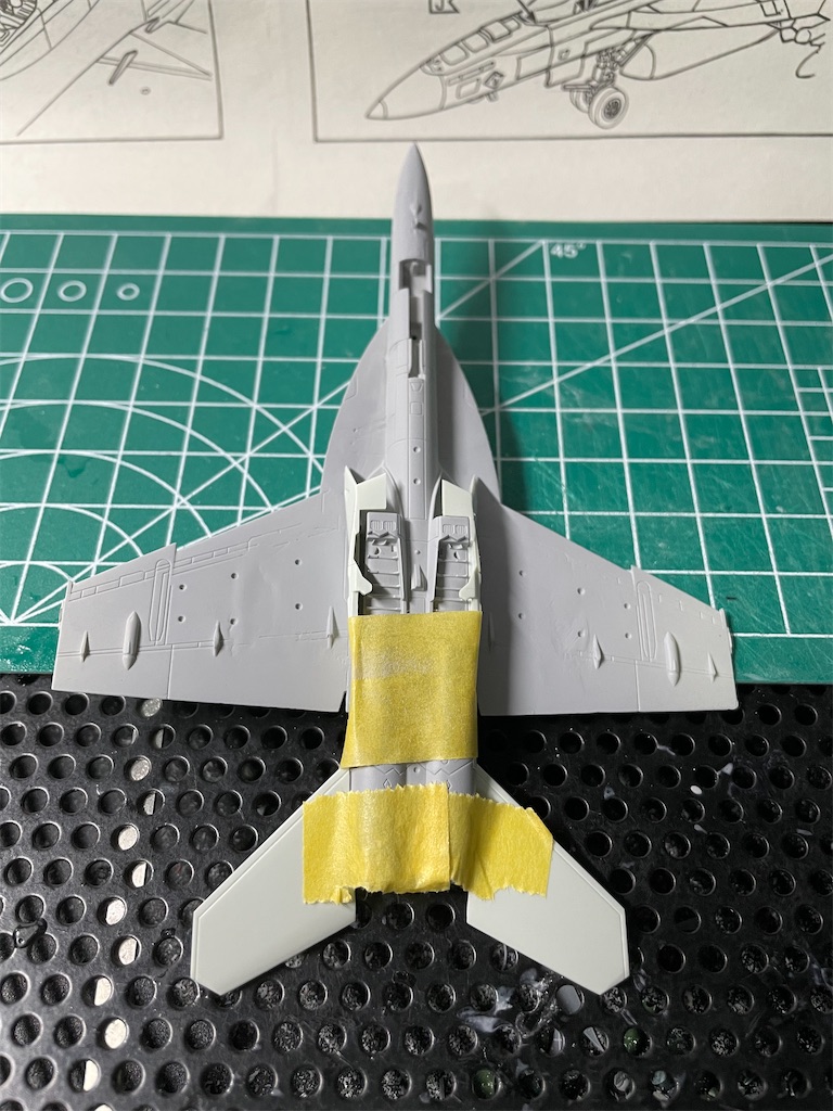ドイツレベル 1/144 F/A18Eスーパーホーネット 製作記 PART1 ドイツレベル 1/144 F/A18Eスーパーホーネット 製作記 PART1
