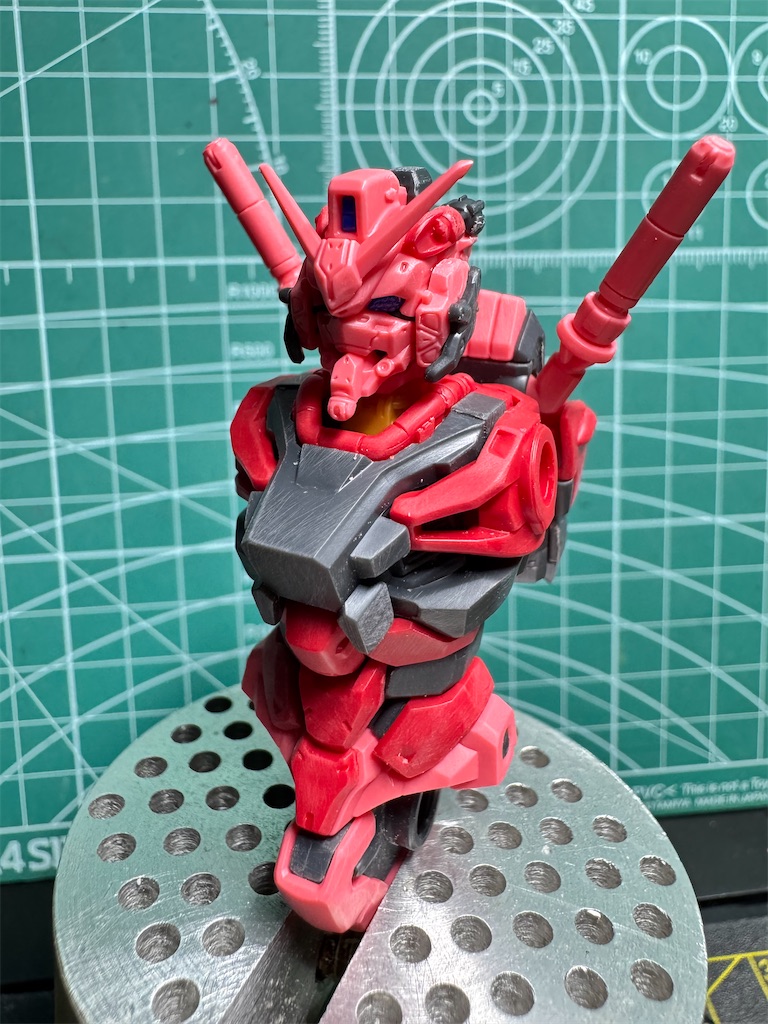 HG 機動戦士Gundam GQuuuuuuX 赤いガンダム 1/144スケール
