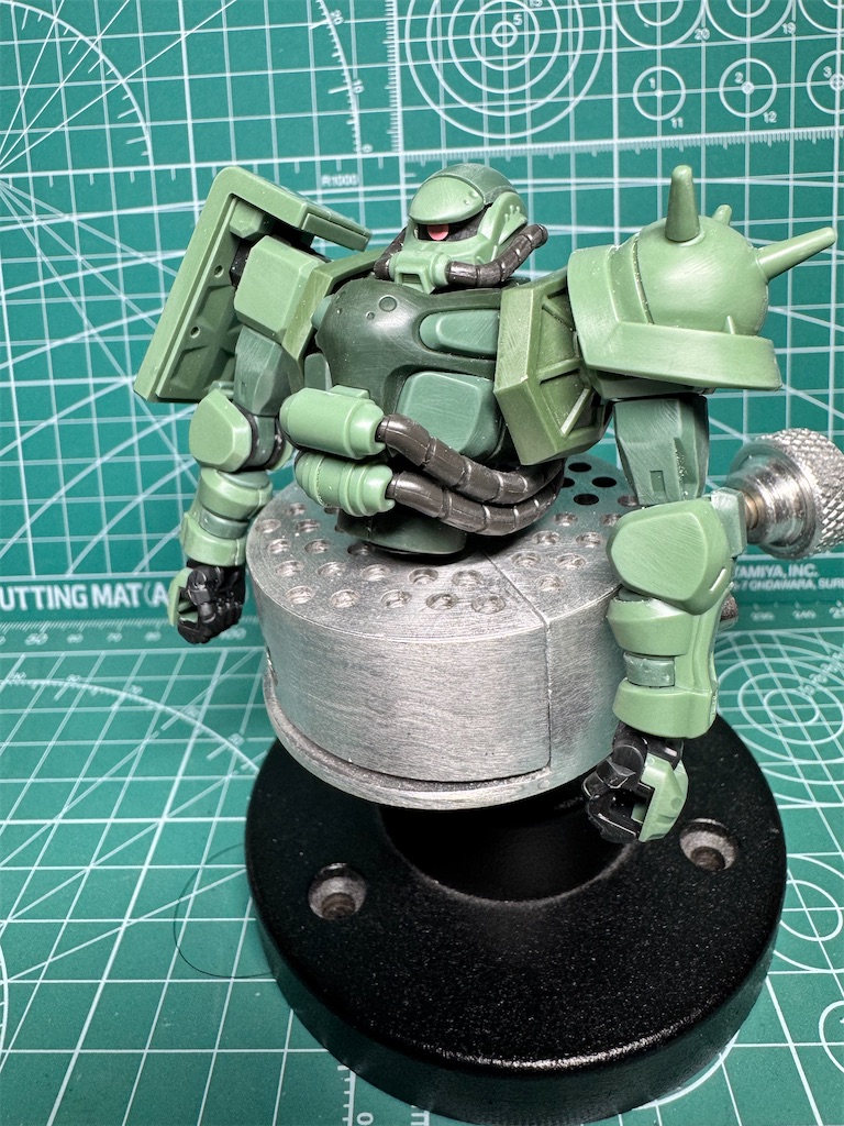 HG 機動戦士Gundam GQuuuuuuX ザク(GQ) 1/144スケール