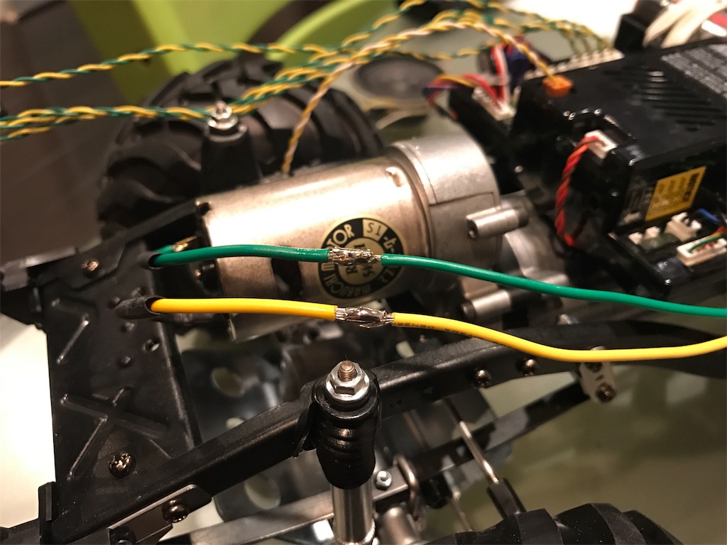 1/10 タミヤ ハイラックス ブルーザー用 MFC-02追加部品の取付け