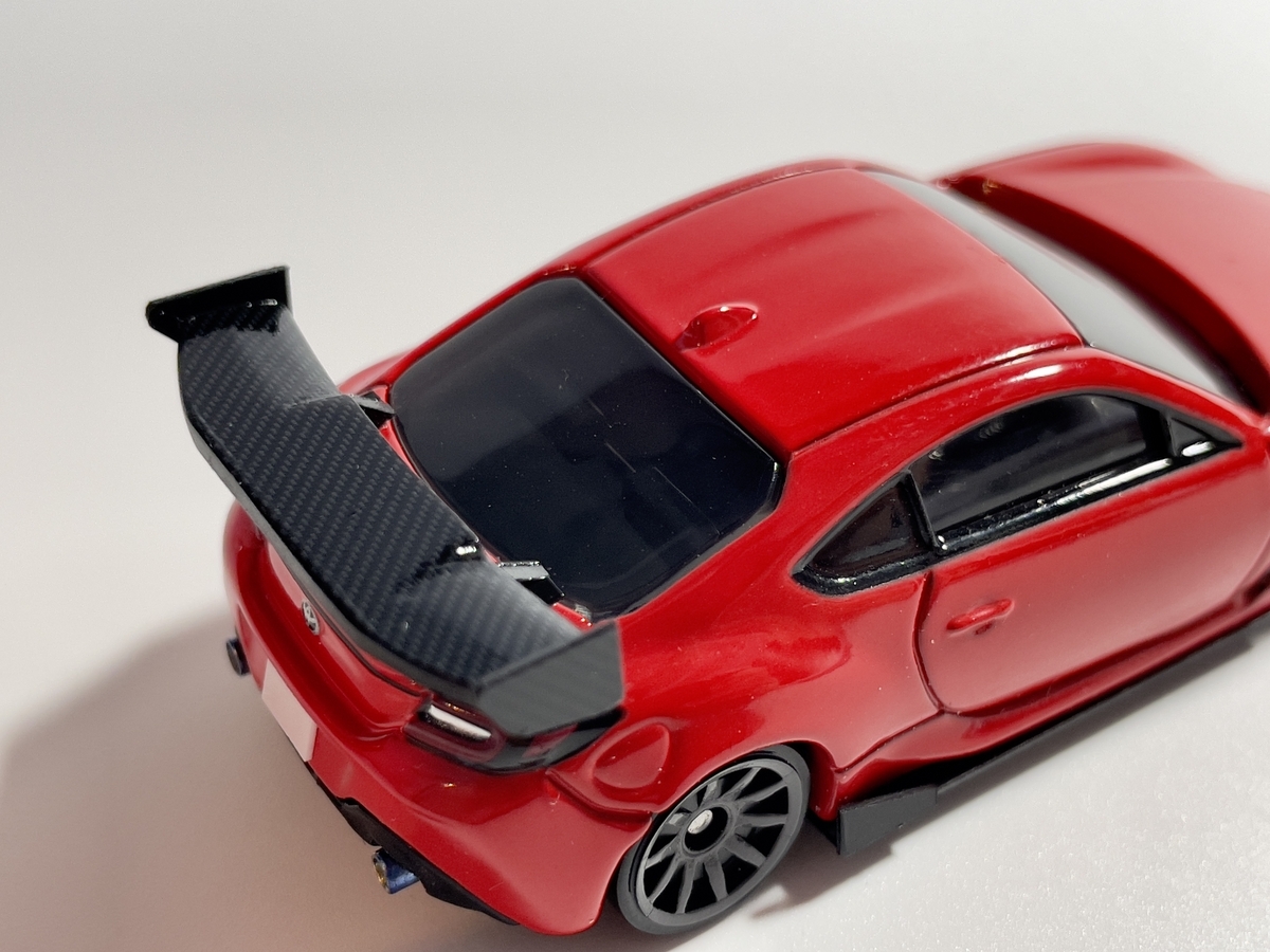 トミカ】トヨタGR86 ヘッドライト部分塗装&エアロパーツでドレスアップ