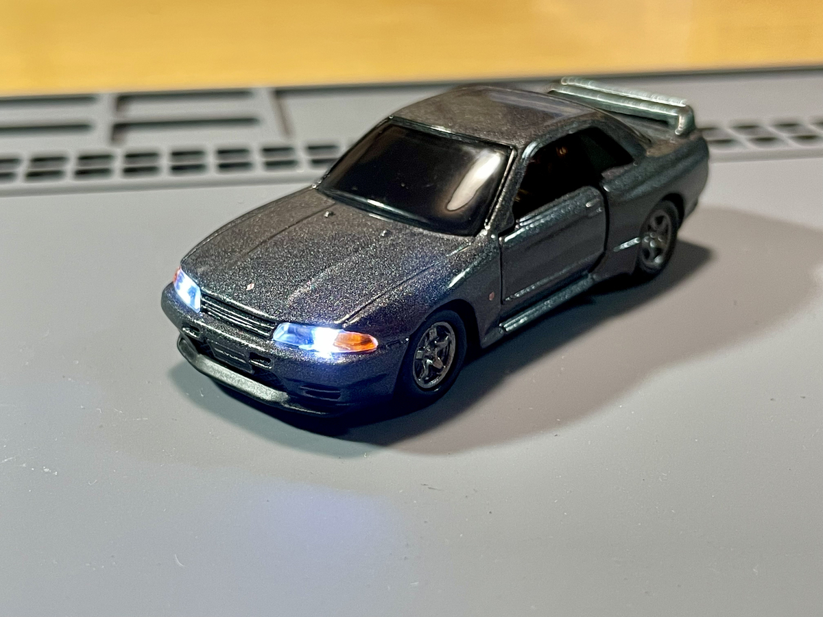 トミカ・LED改造】R32 GTR ヘッドライト、テールランプ追加 - カー