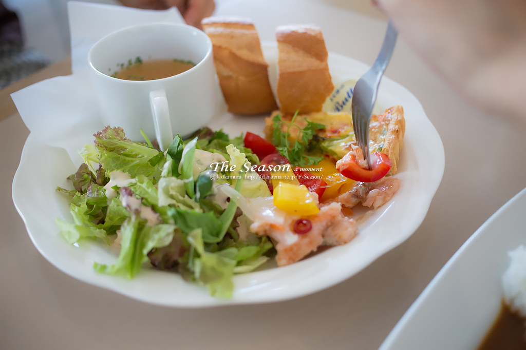 神戸市中央区脇浜海岸通の風景写真 - Lunch time