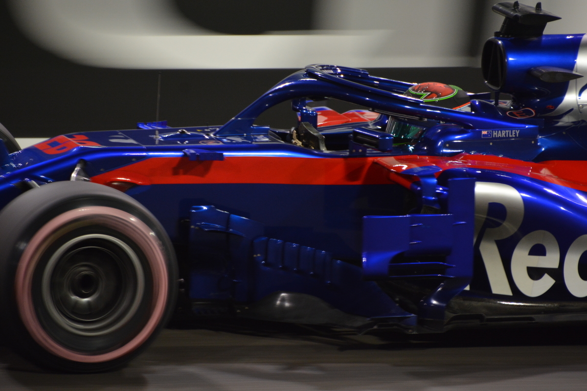 サイングッズ購入検討の参考に 直筆サイン ハートレイ編 - F1観戦記