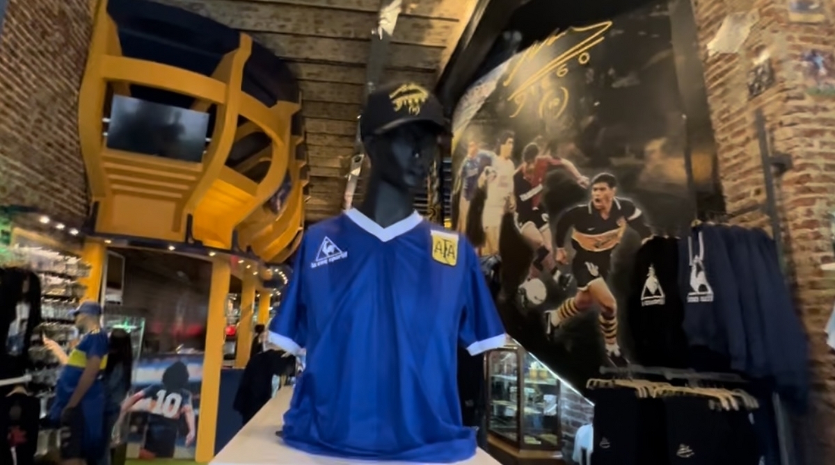 アルゼンチン観光】マラドーナ好き必見！ CAFE DIEGOに行って来た