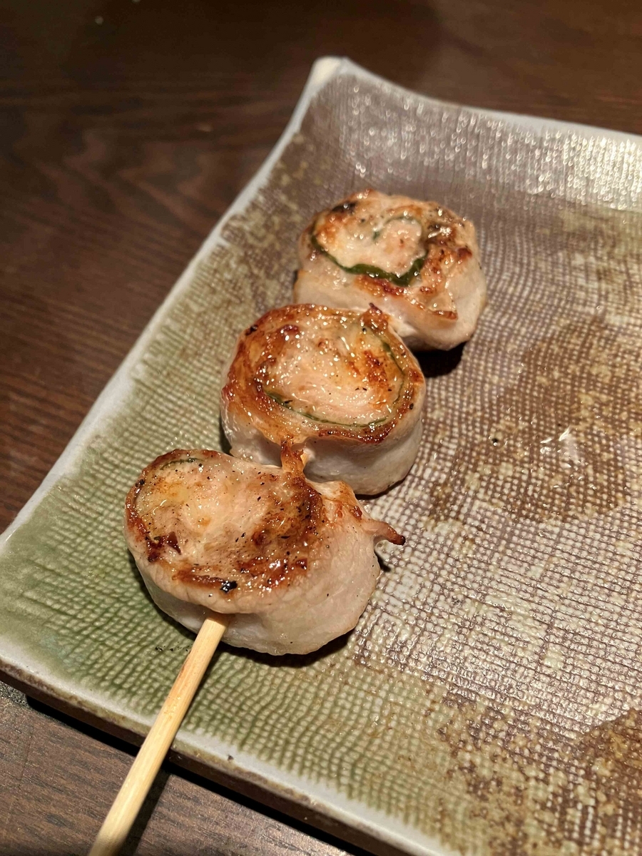【岡山グルメ】人気店『やき鳥 いし松』！名物串『いし松焼き』が絶品！ - 旅飲み