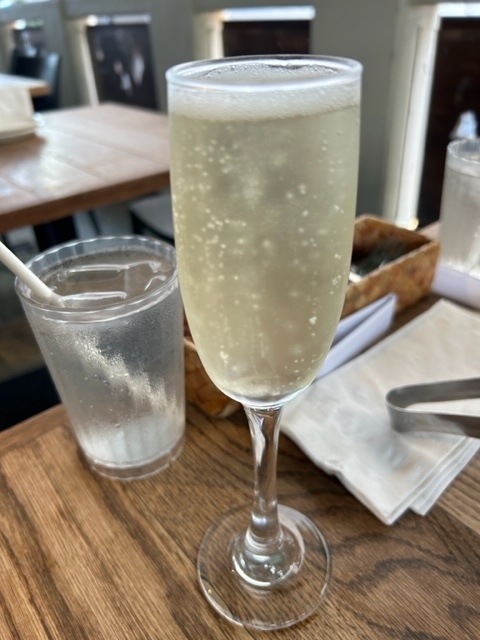 シャンパン