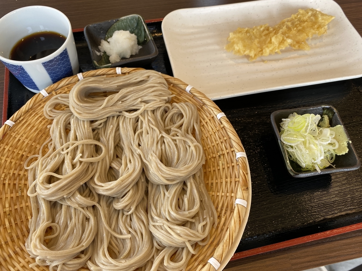 戸隠そば 自家製麺 かがみ / ざるそば 7ボッチ