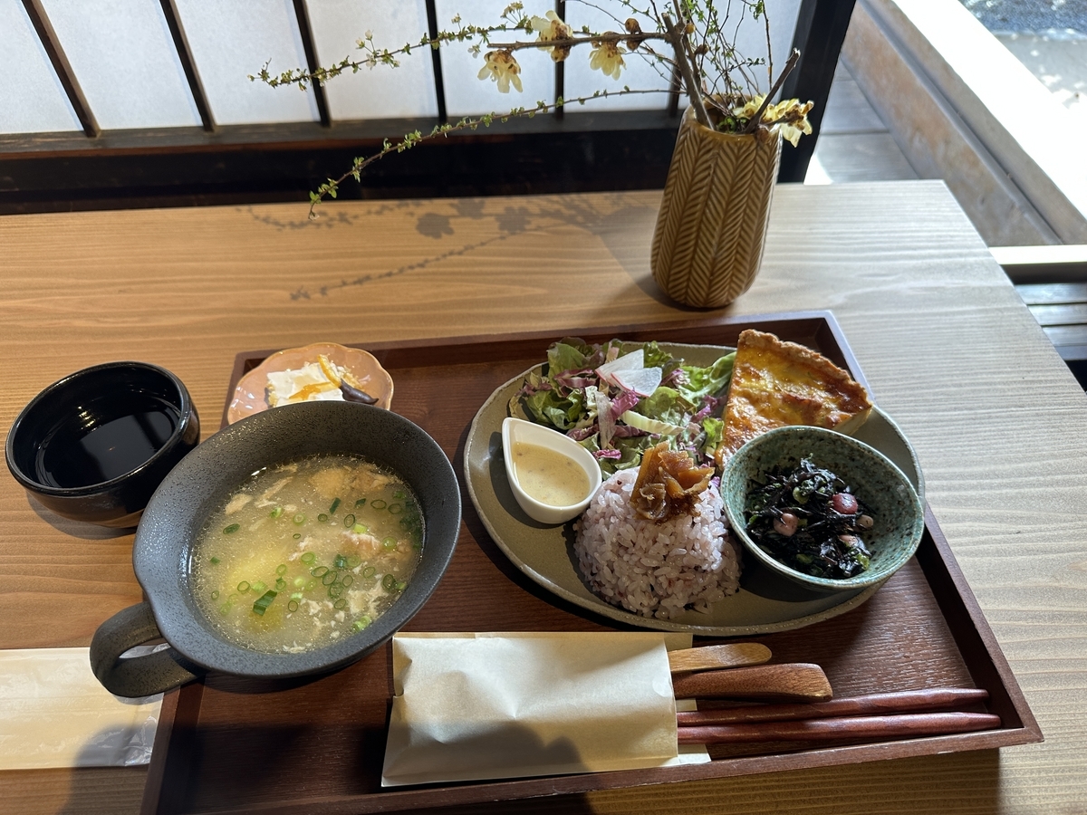 古民家カフェ晴ノ舎（はれのや）