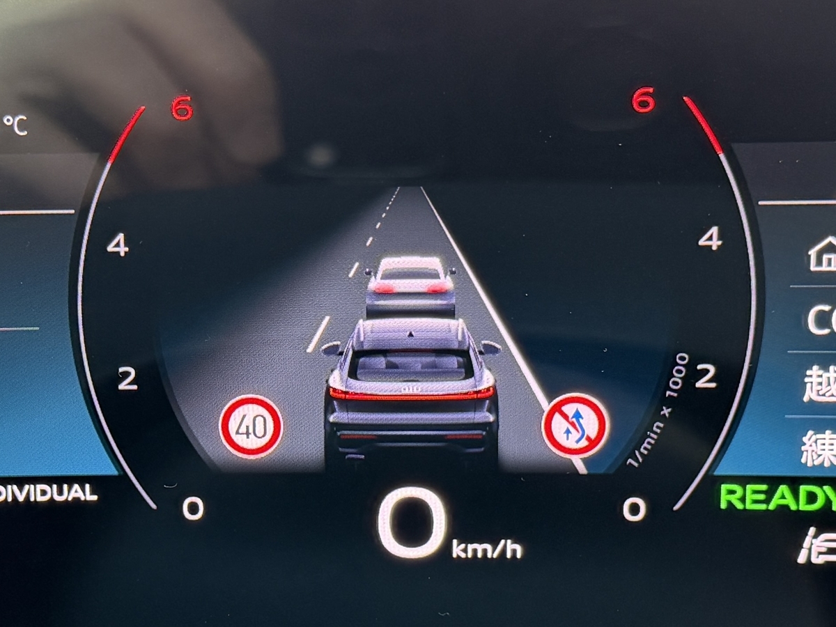 新型 Audi Q5の気の利く機能（5）