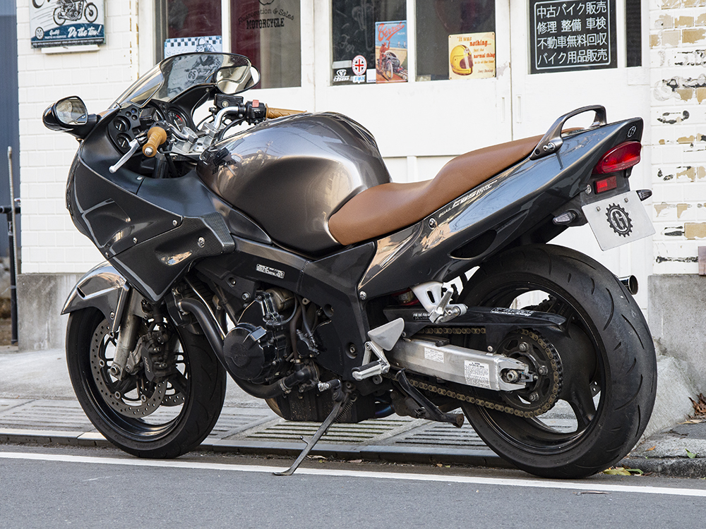 1999-2006) CBR1100XX ハーフサイドカウル【L/Rセット】 – A