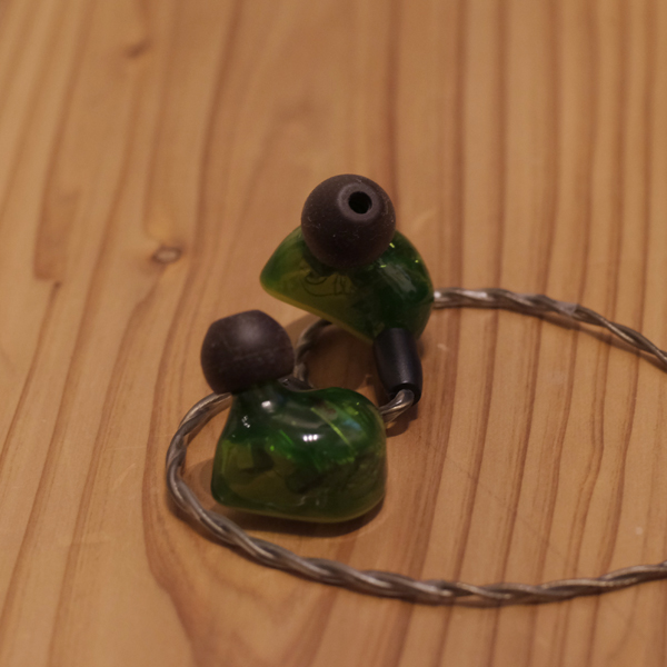 1216.ears 4FE 2pin 最終値下げ 1216.ears 4FE 2pin 最終値下げ - メルカリ