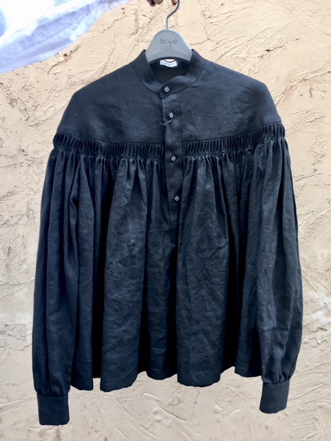 Scye】 リネン高密度タックブラウス - Burnish SHOP BLOG