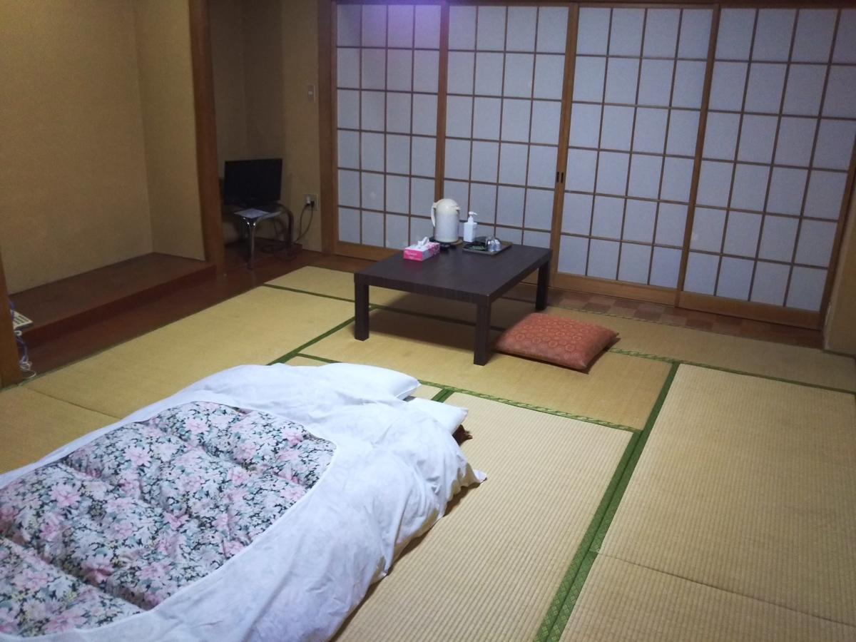 日本ボロ宿紀行を見たら・・・3,900円の安宿へ泊まってみたよ