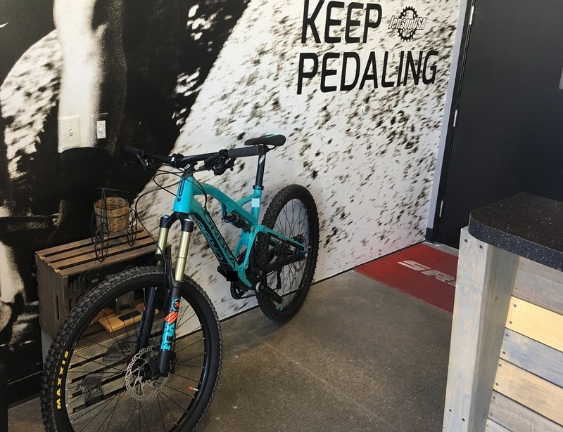 CALLE　油圧ディスクブレーキ　690Mモデル　ケーブル内蔵　マウンテンバイク CALLE 油圧ディスクブレーキ 690Mモデル ケーブル内蔵 マウンテン