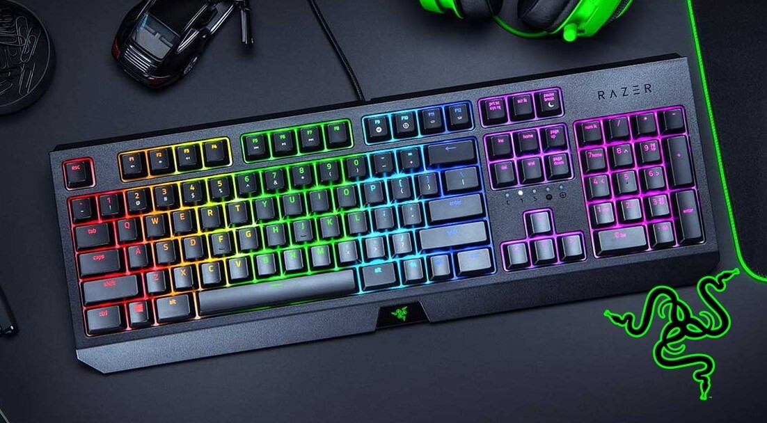 Razer BlackWidow 2019 このメーカー製の中ではリーズナブル - 格安