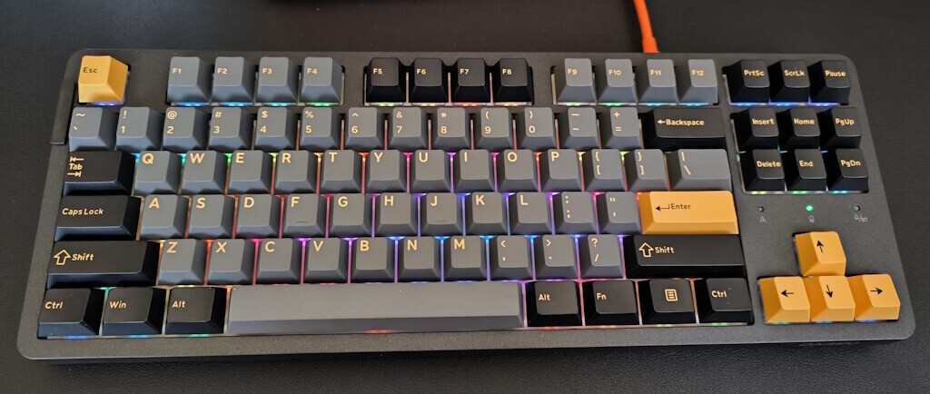 未使用 DAREU EK87PRO メカニカルゲーミングキーボード 無線 US Amazon.com: DAREU EK87PRO 80% Wireless Mechanical Gaming