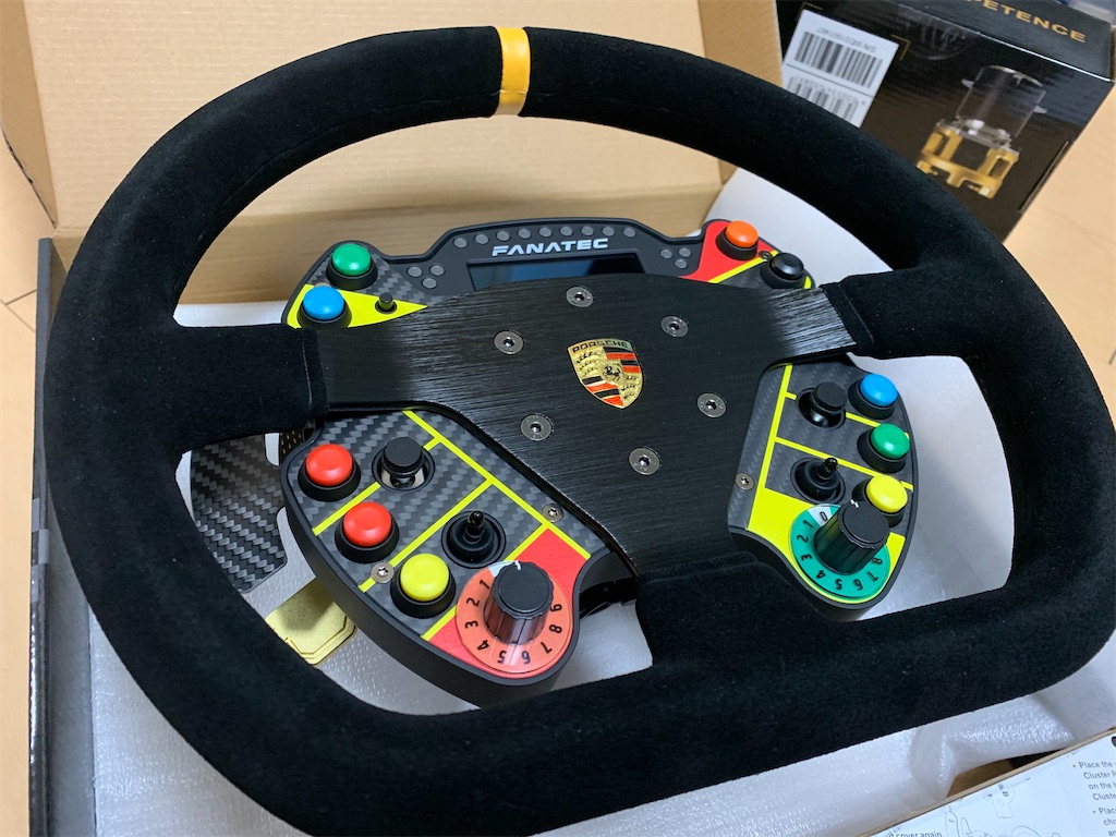 超高品質！FANATEC / Podium Steering Wheel Porsche 911 GT3 Rを買っ