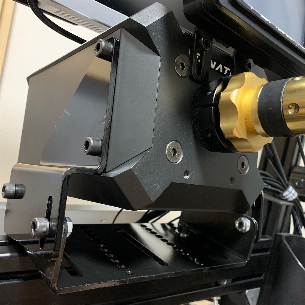 ドラポジをカッコよくキメろ！FANATEC Podium DD用ホイールマウントだ