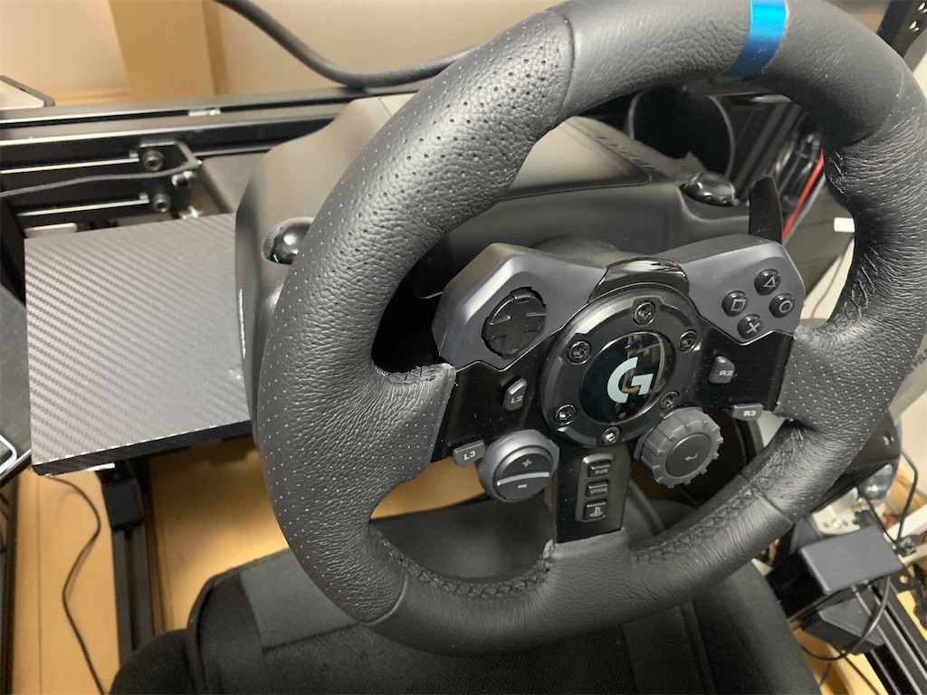 Logicool G923の長期テストとハイエンドSIMペダルの組み合わせ