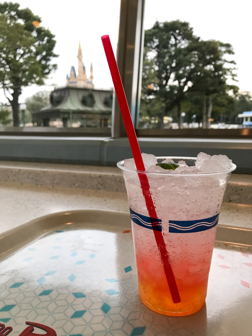元日特集 ポストコロナ時代を東京ディズニーリゾートはどのように生き抜くのか 舞浜新聞 元日特集 ポストコロナ時代を東京ディズニーリゾートはどのように生き抜くのか 舞浜新聞