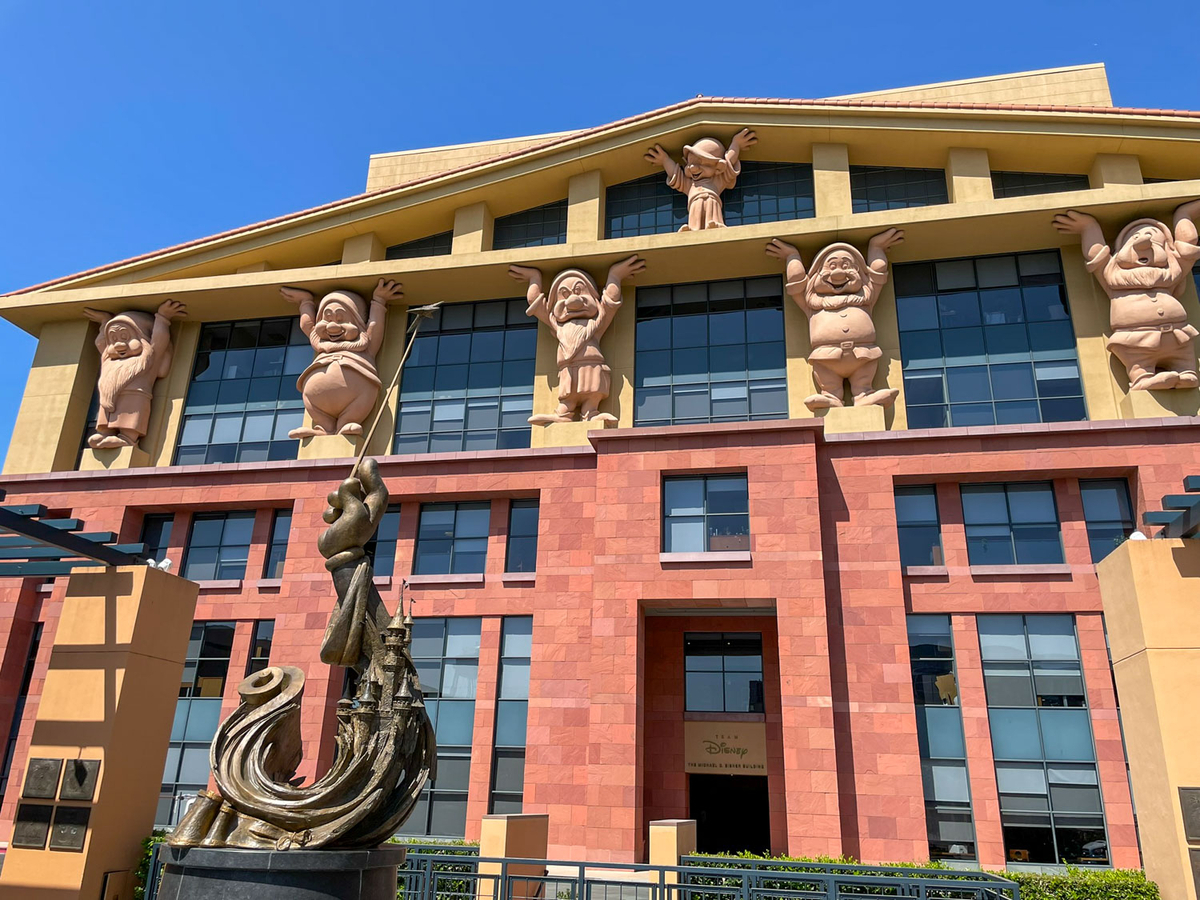 舞浜新聞の夏休み2024 in アメリカ東西パーク＆クルーズライン(3