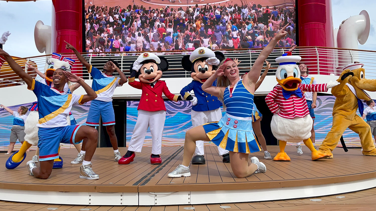 ディズニークルーズライン ワンピース アロハ ディズニークルーズ