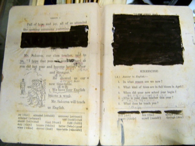 英学史学会での展観資料（5）敗戦直後の墨ぬり英語教科書 - 希望の